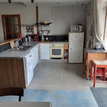 Bed and Breakfast Ferme De La Basse-Cour Gommerville Exterior foto